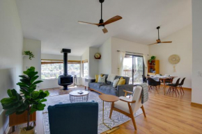 Pet-Friendly La Mesa Townhome 15 Mi to San Diego!